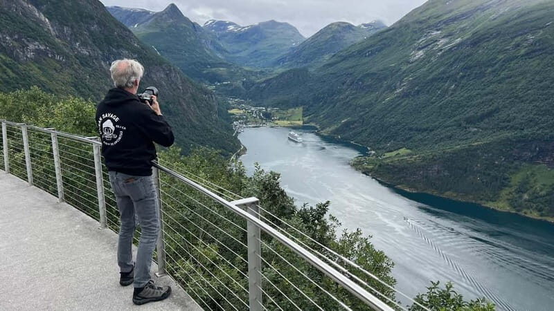 From Hellesylt: Geiranger Highlights Tour with Photo Stops - Transportation and Group Size