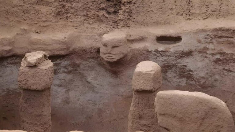 From Istanbul: Daily Private Göbeklitepe & Karahantepe Tour - First Stop: Göbeklitepe – The World’s Oldest Temple