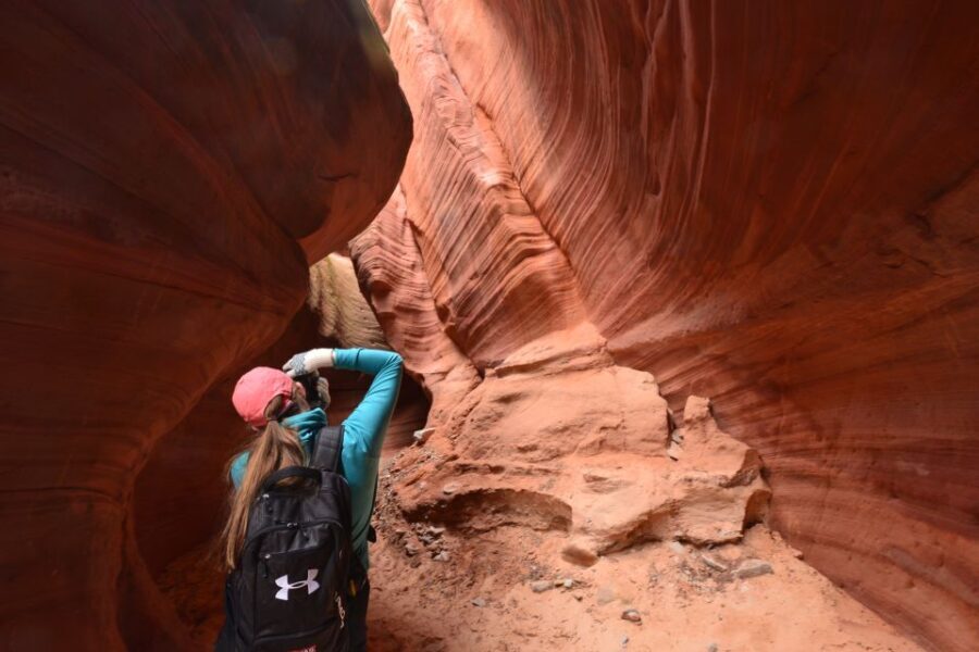 From Kanab: 3-Hour Peek-a-Boo Slot Canyon Hiking/Photo Tour - Why This Tour Is Perfect for You