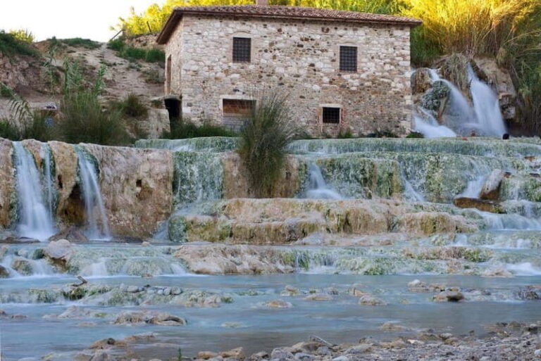 From Lucca: Trip to Saturnia Thermal Baths - Arriving at Saturnia: What Is the Thermal Bath Experience Like?