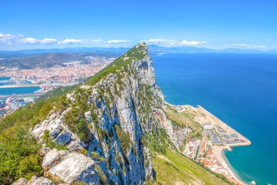 From Malaga and Costa del Sol: Gibraltar Tour - Free Time for Shopping and Exploring