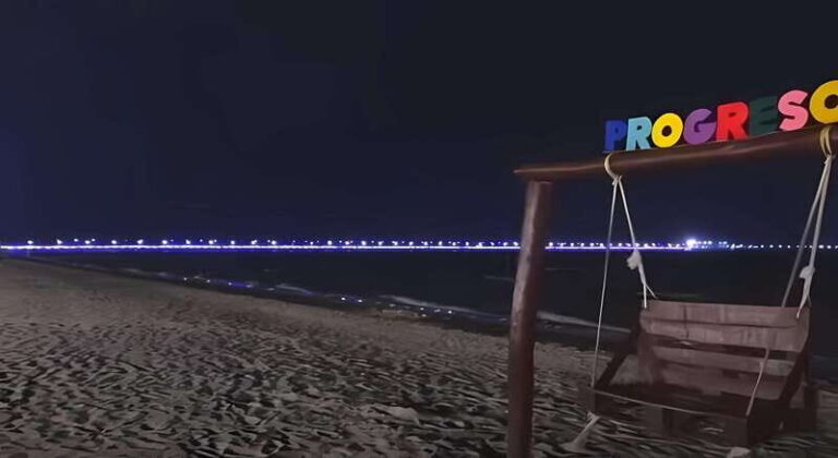 From Mérida: Guided Beach Club and Beer Tour - Sunset Viewing on the Pier