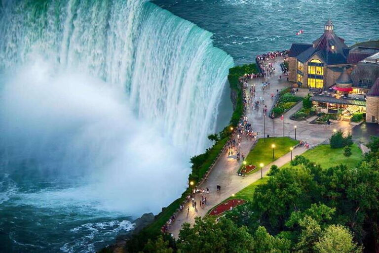From Niagara Falls Canada Tour Boat, Lunch, Journey, Skylon - A Detailed Look at the Niagara Falls Tour Experience