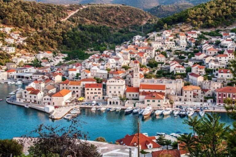 From Omi: Half-day boat trip to Bra island with lunch - What You Need to Know