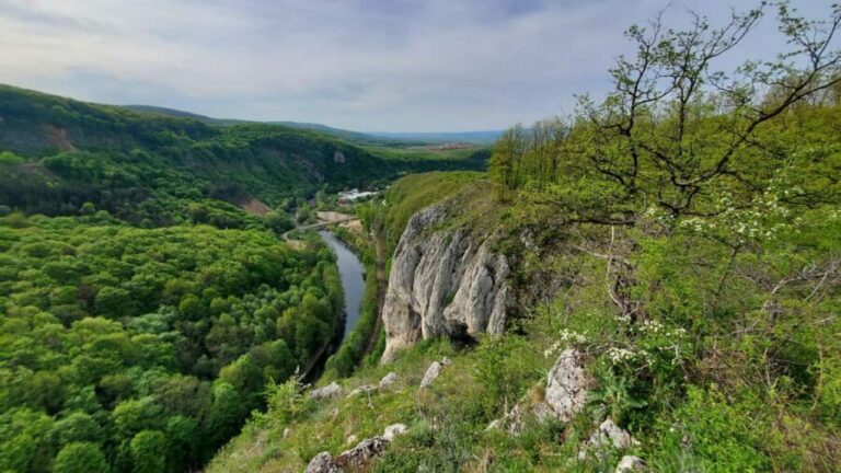From Oradea: Gorges of Crisul Repede River - A Closer Look at the Itinerary