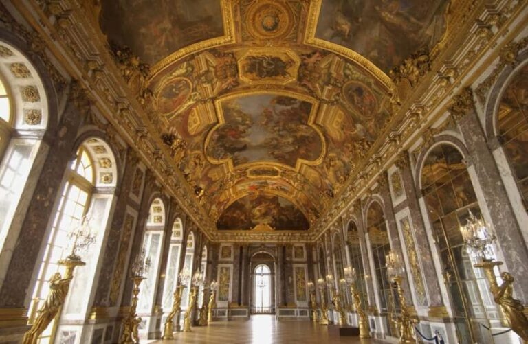 From Paris : Versailles Guided or Audio Tour with transport - Who Is This Tour Best For?