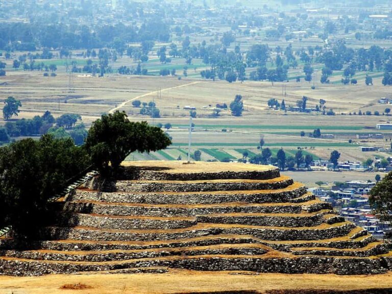 From Puebla: Sacred Private Tour in Cacaxtla and Xochitécatl - Why This Tour Is Worth It