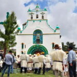 From San Cristóbal: Chamula and Zinacantán Guided Tour - Zinacantán: Where Tradition Meets Art