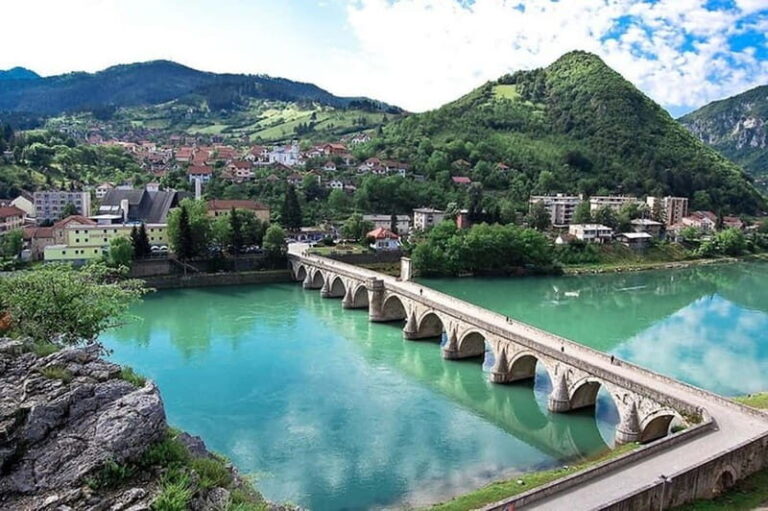 From Sarajevo: Viegrad, Andrigrad, argan Train, Drvengrad - The Itinerary in Detail