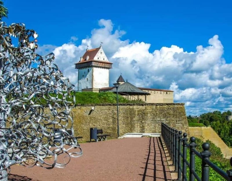 From Tallinn: Narva and Narva-Jõesuu Day Trip with Guide - Practical Details and Value  