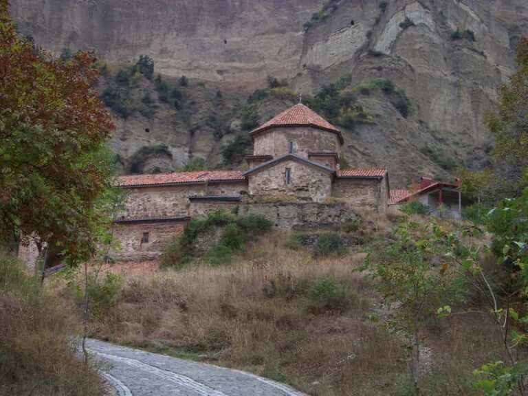 From Tbilisi: Mtskheta and Shio-Mgvime Monastery Day Trip - What Sets This Tour Apart