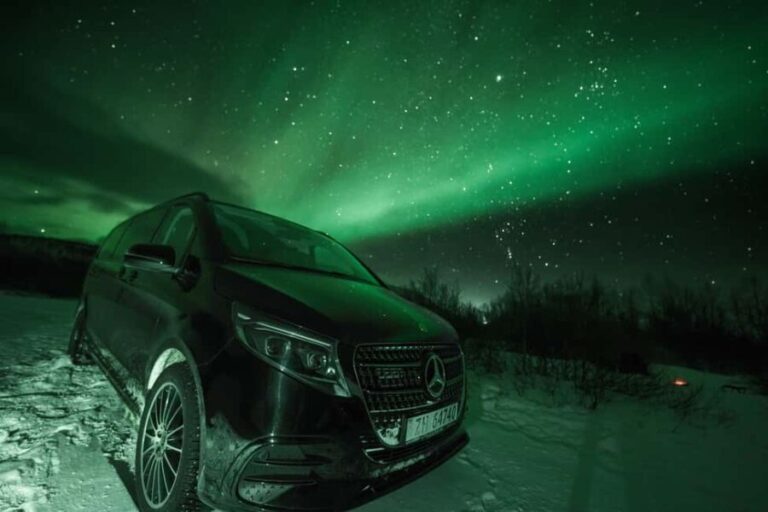 From Tromsø: Northern Lights Chase - Transportation and Group Size