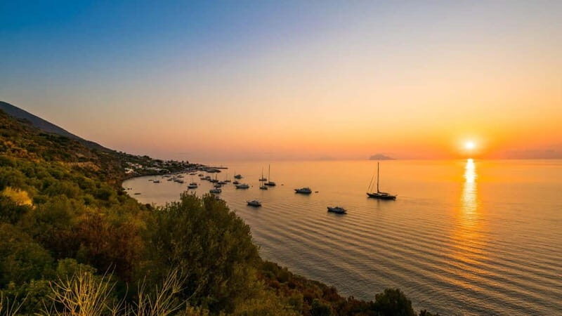 From Tropea: Panarea Island and Stromboli Volcano by Night - Journey into the Aeolian Islands