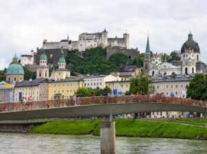 From Vienna: Hallstatt and Salzburg Day Trip with Guide - What to Expect from the Tour