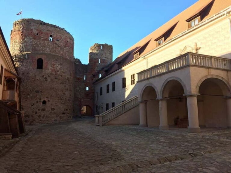 From Vilnius to Riga with Sightseeing Stops Top Private Tour - Practical Details and Value