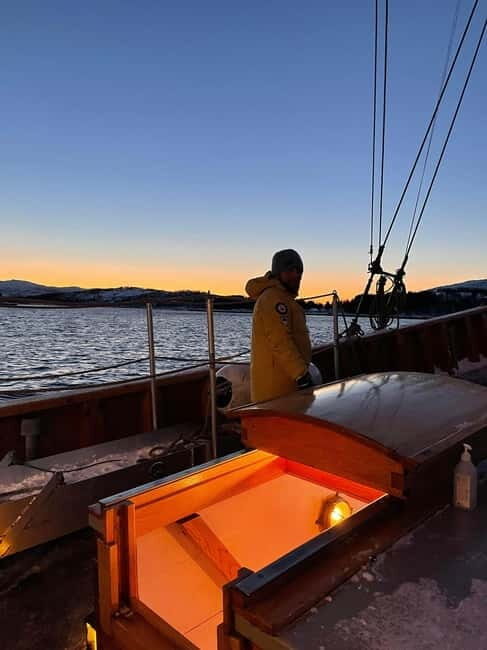 Full day boat trip by Hermes II to old trading post - Exploring the Itinerary in Detail