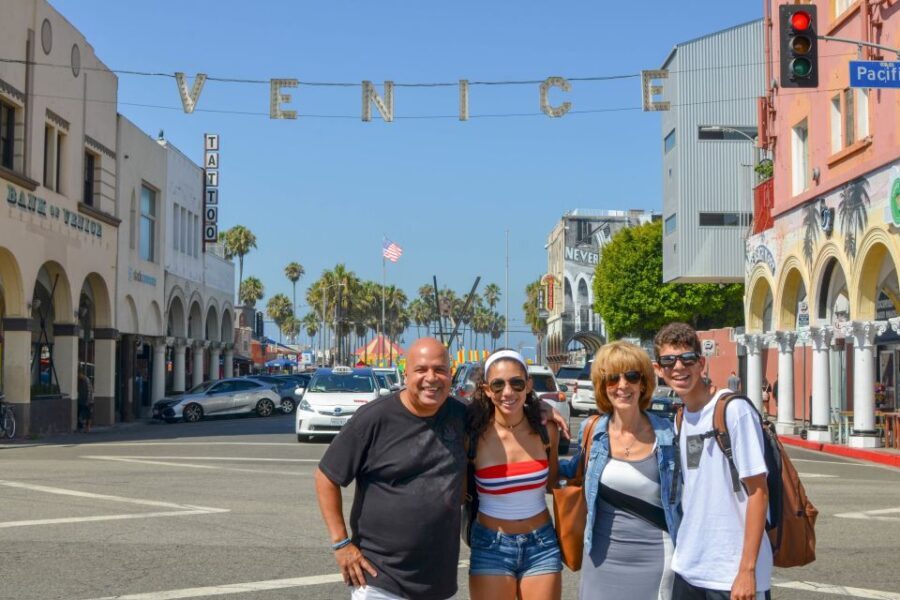 Full-Day City Tour of LA, Hollywood, Beverly Hills & Beaches - The Practicalities: How It Works
