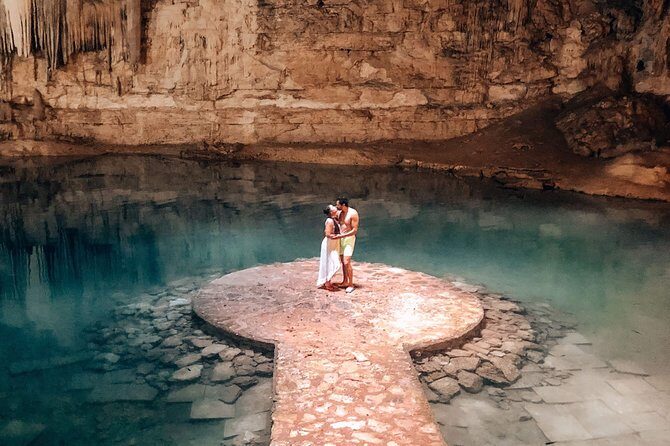 Full-Day Guided Tour to Chichén Itzá Archaeological Site - Transportation & Group Dynamics