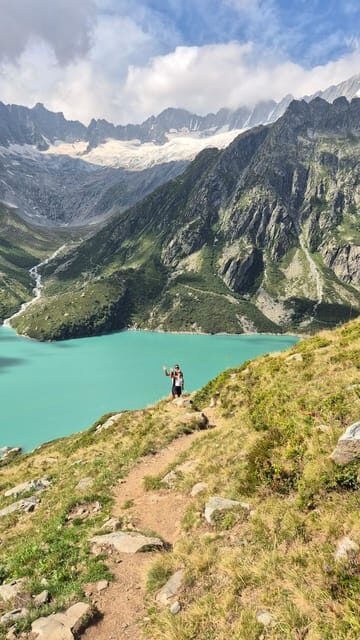Full-Day Hiking Swiss Alps and Lake with Pick-up - What Makes This Tour Stand Out?