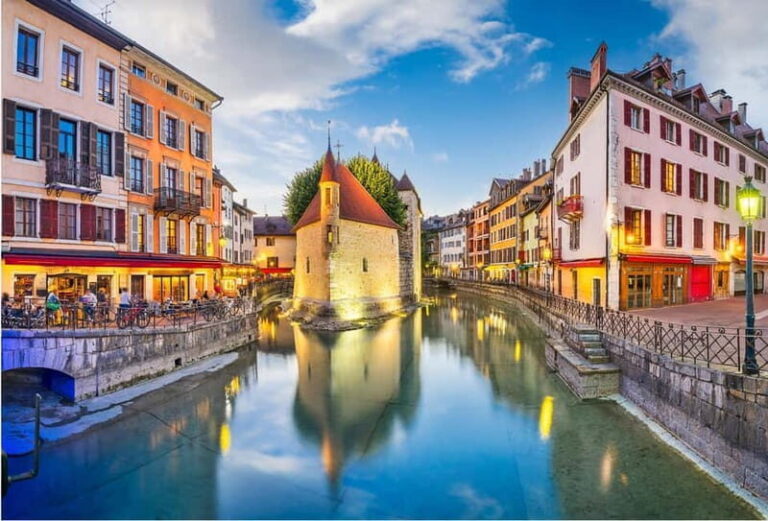 Full-day private tour from Geneva to Annecy - The Itinerary Deep Dive