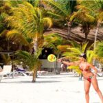 Full day tour in a Beach Club in the Riviera Maya. Transport included - The Sum Up