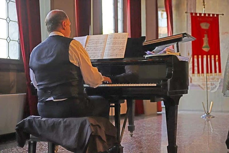 Garda: Lyrical Concert with Piano and Mezzosoprano - What to Expect During the Concert