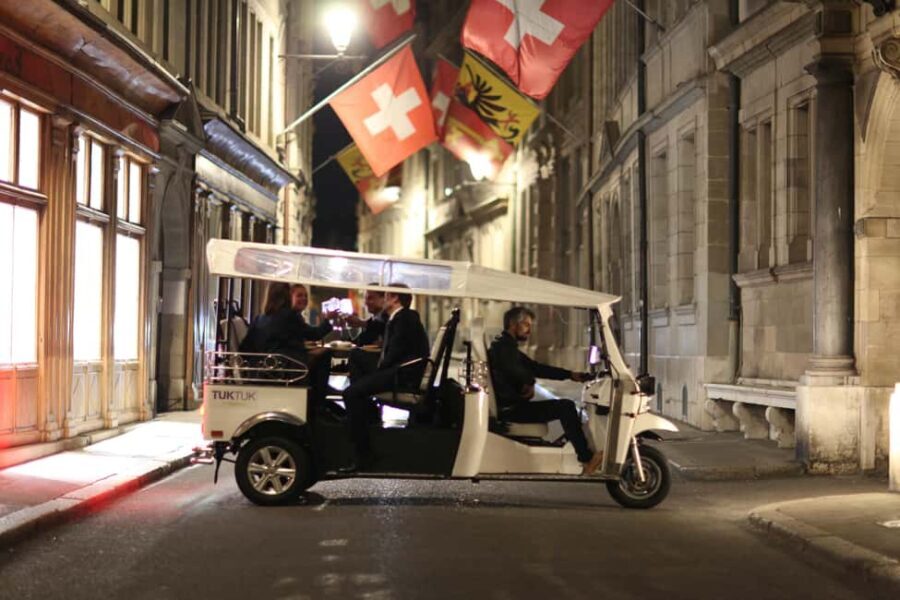 Geneva: Watch Tour in TukTuk - The Experience and Guides