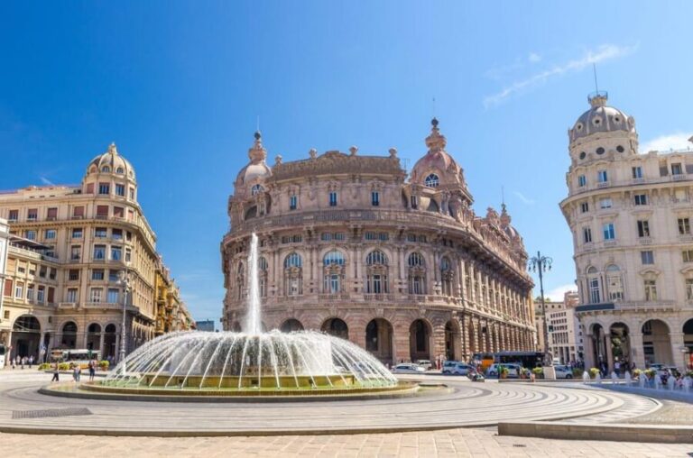 Genoa: Tour in Spanish of the Magnificent Genoa - Via Garibaldi: The “Golden Street”