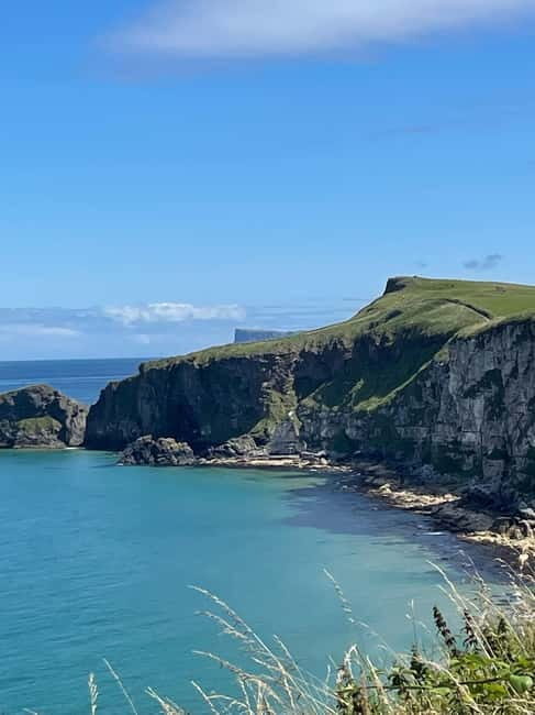Giants causeway & Belfast private tour - Journey to the North Coast: From Dark Hedges to Dunluce Castle