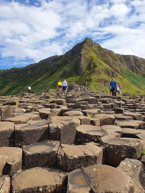 Giant's Causeway Private Tour by Five Star Luxury Transfers - A Closer Look at the Itinerary and Attractions