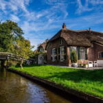 Giethoorn: Canal Cruise & lake Tour & Sightseeing Village - Diving into the Itinerary