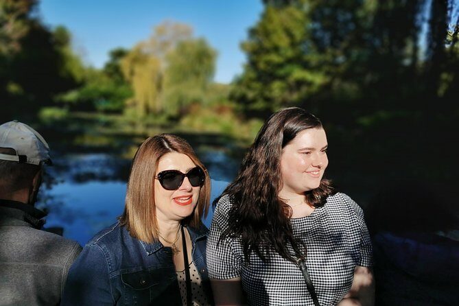 Giverny and Versailles Full-Day Private Guided Tour with Hotel Pickup - What Travelers Love