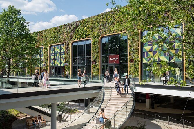 Giverny McArthurGlen Outlet Village Roundtrip Transfer from Paris - Who Will Love This Experience?