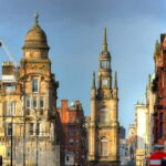 Glasgow: Must-See Attractions Guided Walking Tour - The Guide and Tour Dynamics
