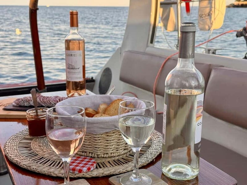 Golf Juan: Sunset Sailing Cruise with aperitif at the Island - The Food & Drink Experience