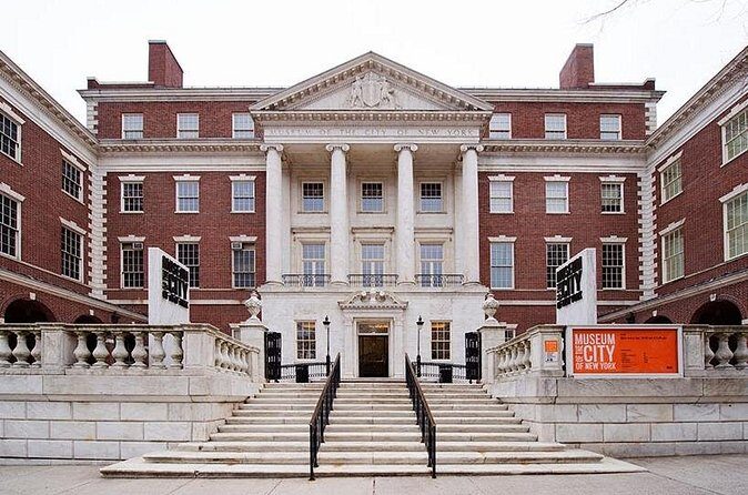 Gossip Girl Uptown Site Tour in a Vintage Car - Who Should Consider This Tour?