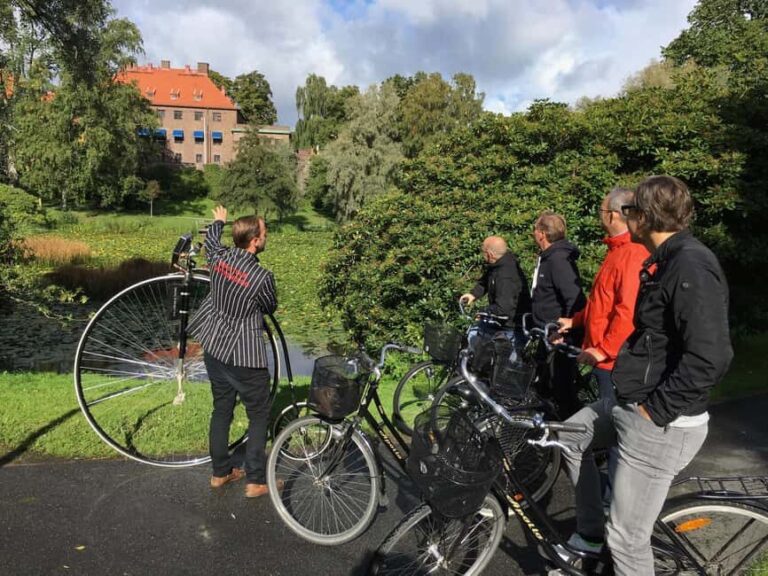 Gothenburg: Guided City Bike Tour with Local Guide - The Bikes and Equipment
