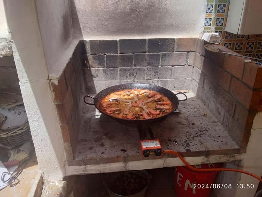 Granada: Off the Path Village Escapes Tour with Snacks - What Makes This Tour Stand Out?