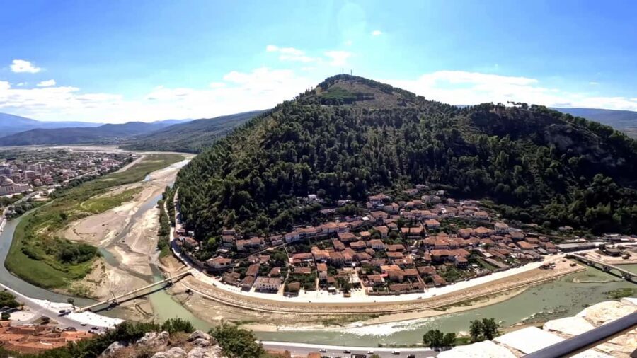 Green Line:Vlora-Apollonia-Divjake-Berat Guided Day Trip - Exploring the Itinerary in Detail