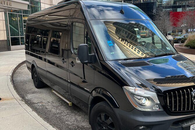 Group Van Transfers from Chicago O'Hare and Midway Airports - The Pickup Experience