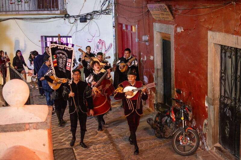 Guanajuato: Night Walk with the Estudiantina - Exploring the Night Walk in Depth