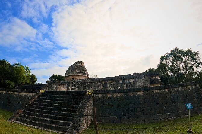 Guided Chichen Itza Group Tour 2 Cenotes and Food of Valladolid - What Makes This Tour Stand Out?