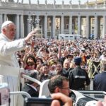 Guided Papal Audience Tour with privileged access - The Experience in Detail