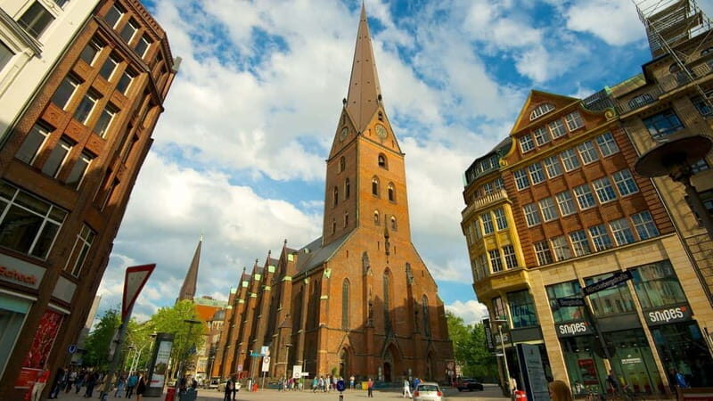 Guided tour of Hamburg - The Itinerary and What You’ll Experience