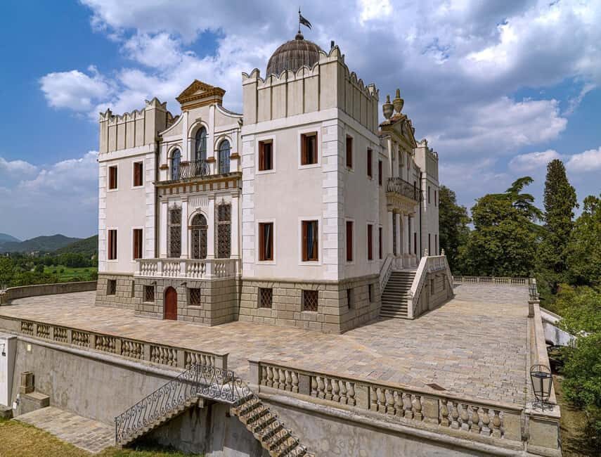 Guided visit to Villa Selvatico and its thermal lakes - Who Will Love This Experience?