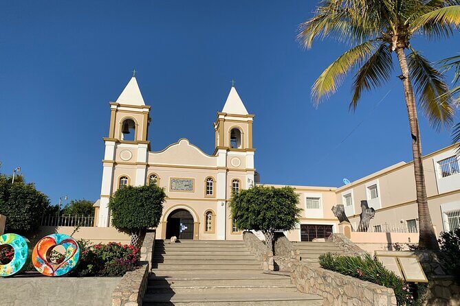 Half-Day Guided Tour at Los Cabos: San José & Cabo San Lucas - La Playita: A Traditional Fishing Village