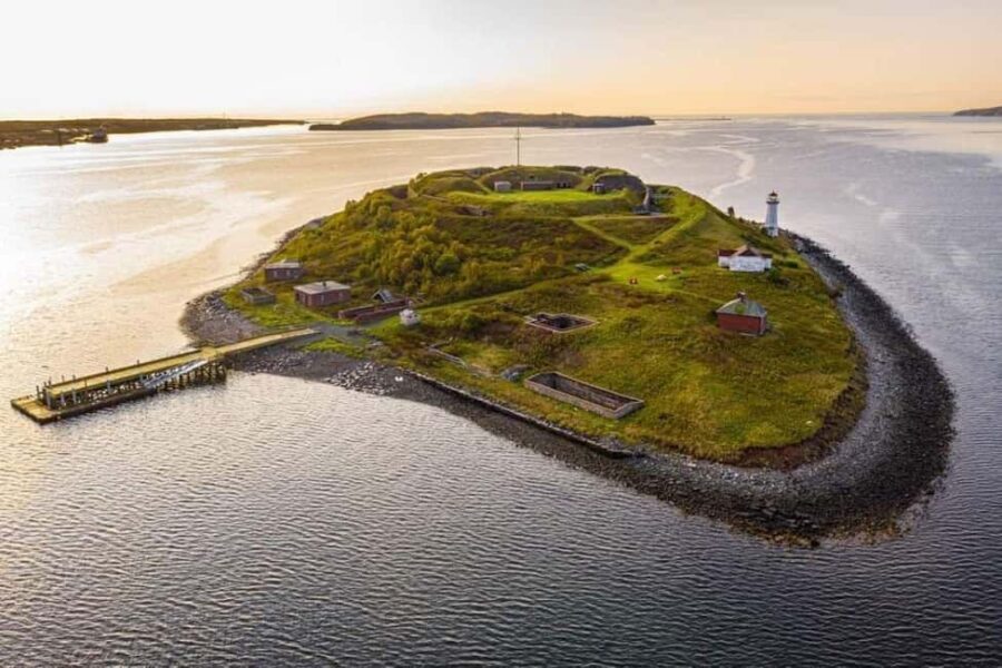 Halifax: Georges Island Kayak Tour - An In-Depth Look at the Experience