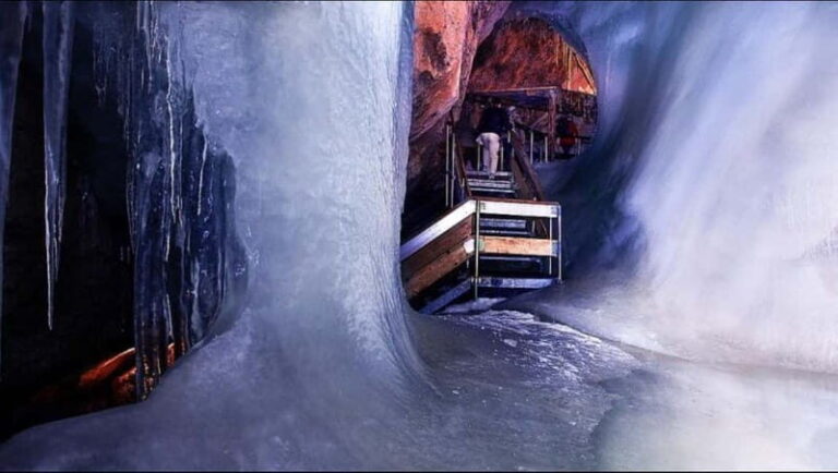 Hallstatt & Ice Cave & 5 fingers Private Trip From Salzburg - 5 Fingers Viewing Platform: Panoramic Perfection
