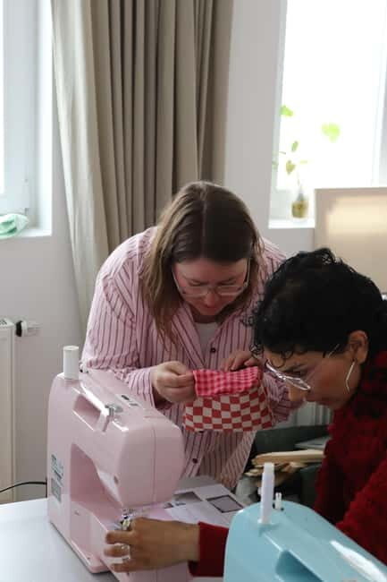 Hamburg: sew your own cosmetic bag as a souvenir from HH - Who Should Consider This Experience?