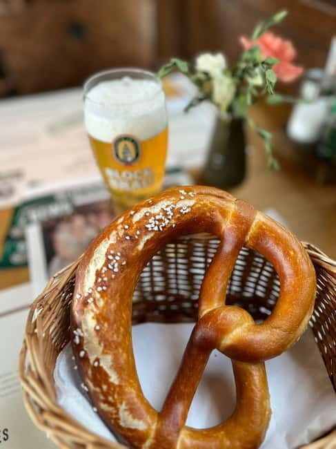Hamburg Traditional Food Tour: Full Meal and Drinks - The Food Stops and Tasting Highlights